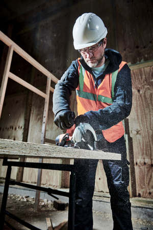 Pilarka tarczowa akumulatorowa 18V BKS18C2-0 AEG | CIS Sklep